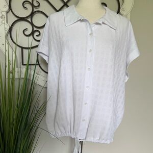 NWT PURE ESSENCE Size XL White Summer Blouse Top with Tie Front